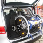 Kofferraumlift kann in Kombis, Mehrzweckfahrzeugen und Allradfahrzeugen