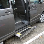 Rampe verschwindet vollständig unter dem Fahrzeug